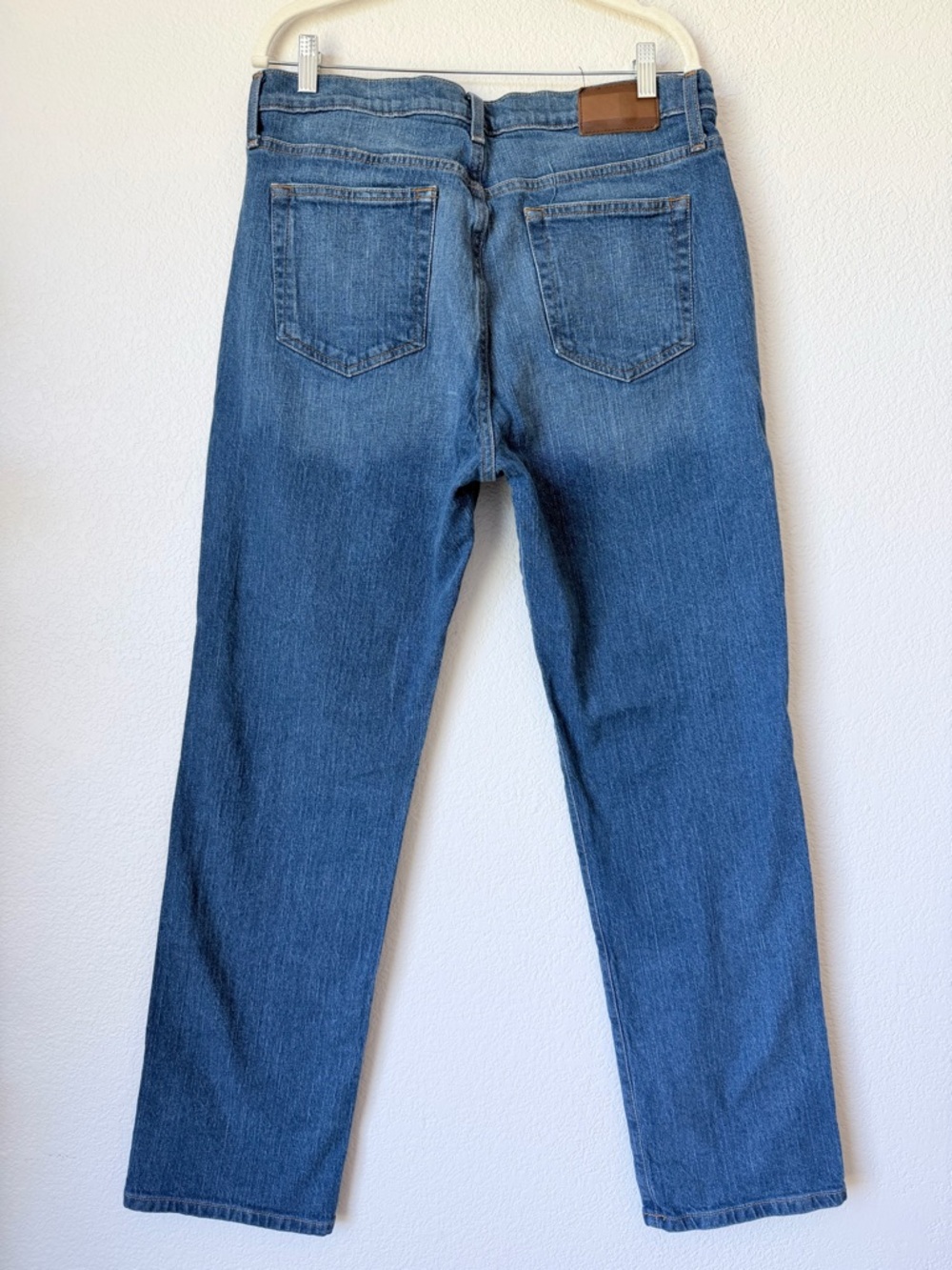 Tommy Hilfiger Straight Leg Jeans 34x32 Medium Wash Classic Denim Men - Picture 2 of 12
